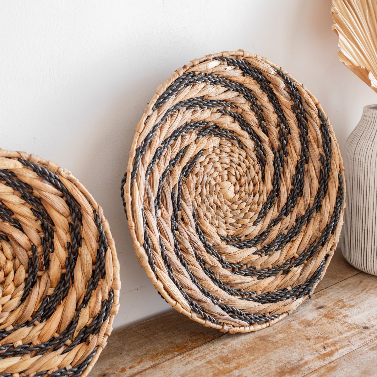 Round Wall Basket or Decorative Bowl BANDUNG made of Water Hyacinth (2 sizes) - LUXONAS HOME