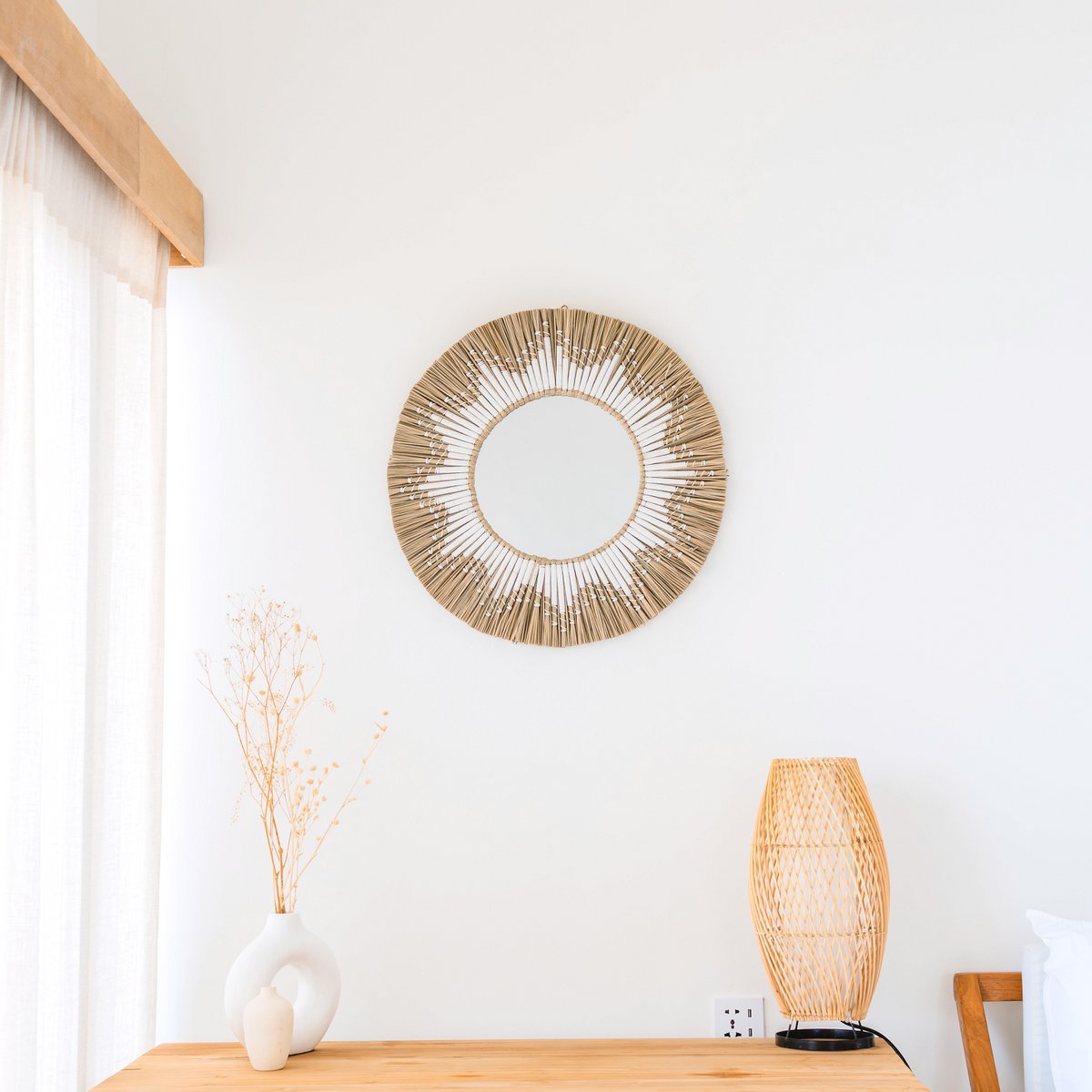 Round Wall Mirror Made of Seagrass – Boho Hanging Mirror – Wall Mirror with Fringes and Pattern Made of White Cotton (Ø 60 cm) RANDU - LUXONAS HOME