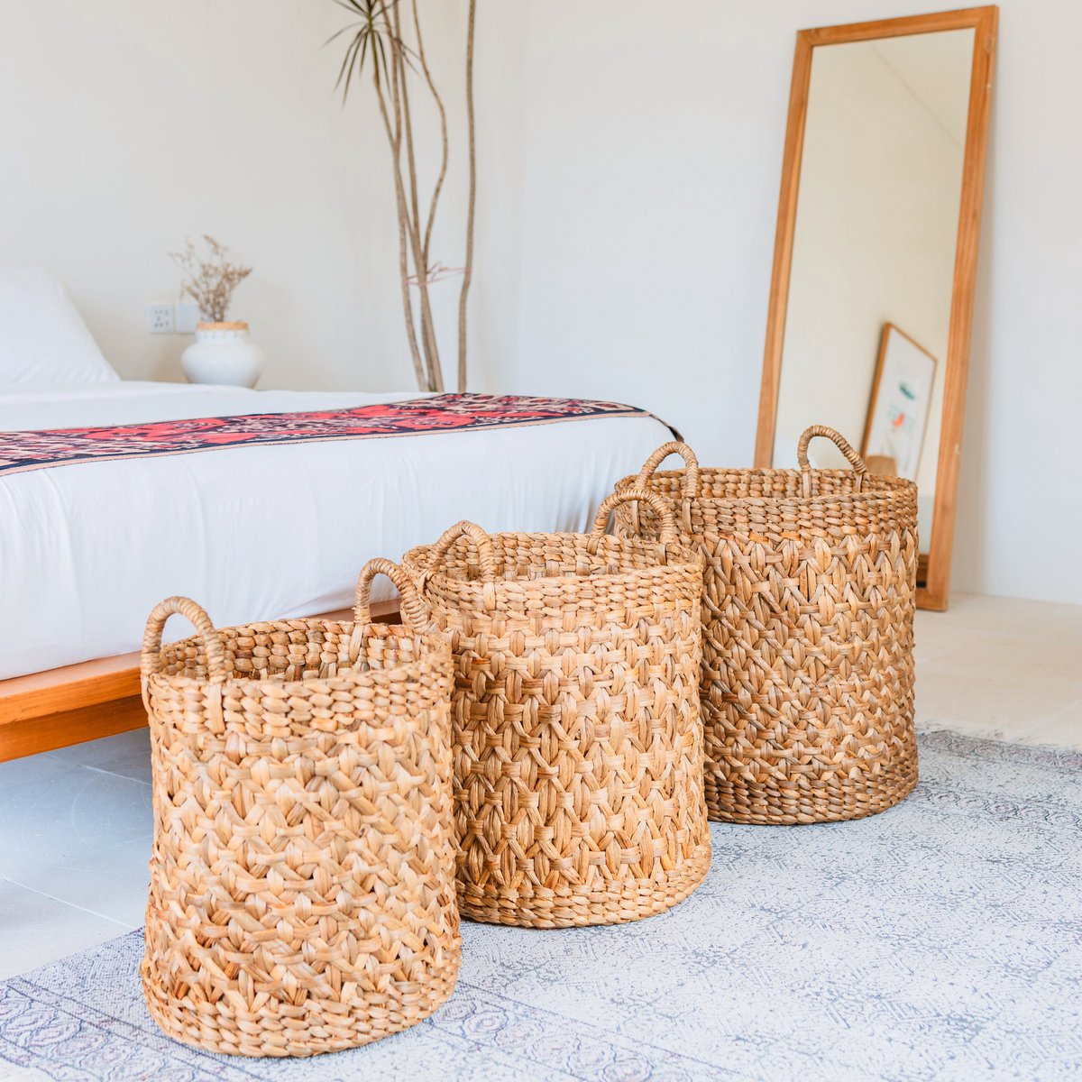 Round Woven Laundry Basket – Boho Plant Basket – Laundry Hamper Brown – Large Basket Made of Water Hyacinth RAJA (3 sizes Ø 35/40/50 cm) - LUXONAS HOME