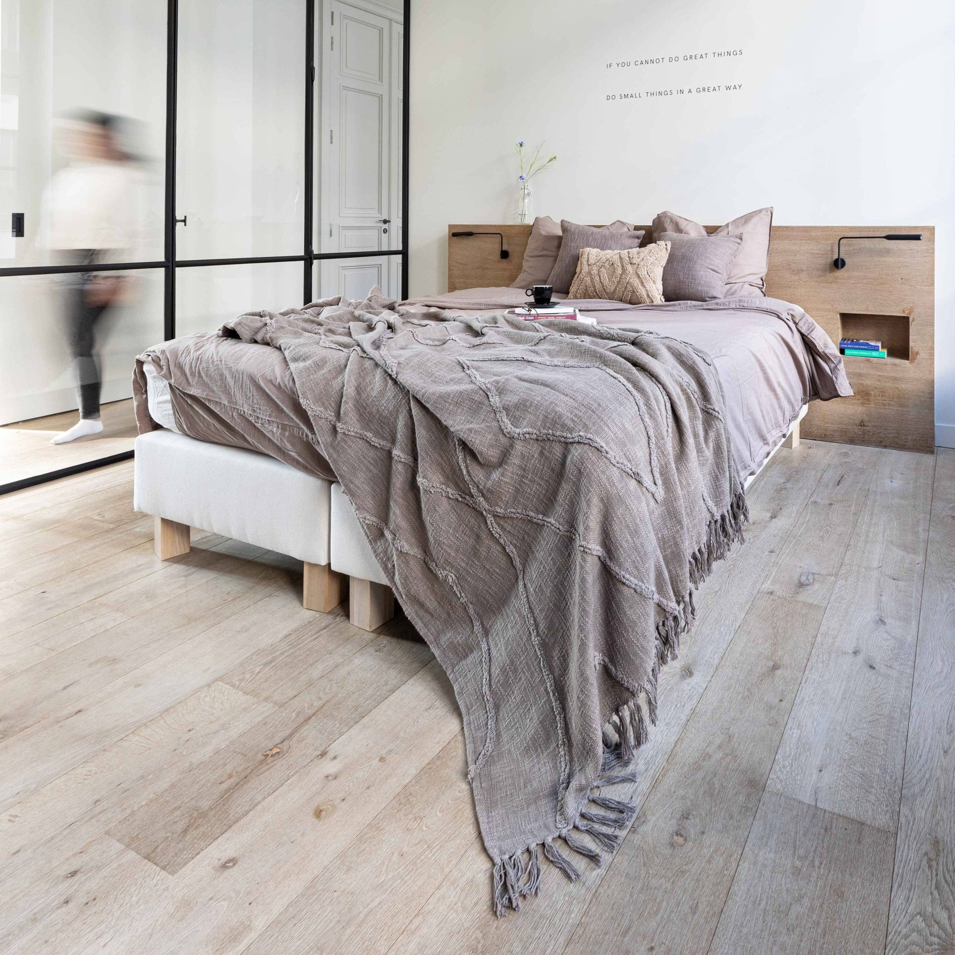 Sahara Throw - LUXONAS