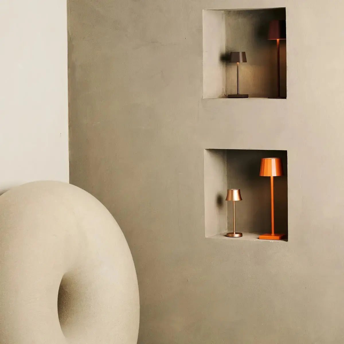 Sarphati Mini Mocha Brown Cordless Table Lamp | Rechargeable via Charging Station & 3 Light Modes - LUXONAS HOME