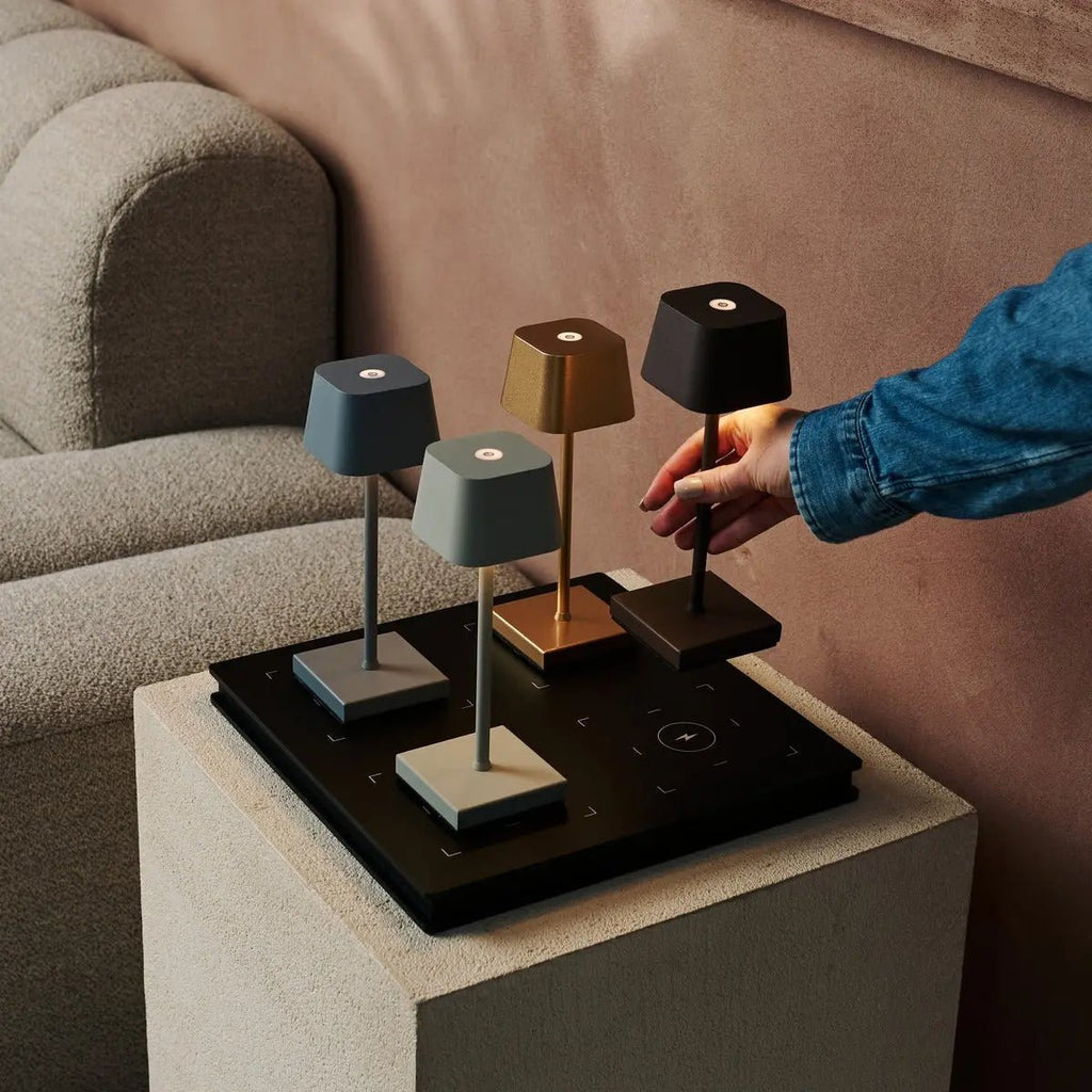 Sarphati Mini Shadow Grey Cordless Table Lamp | Rechargeable via Charging Station & 3 Light Modes - LUXONAS HOME