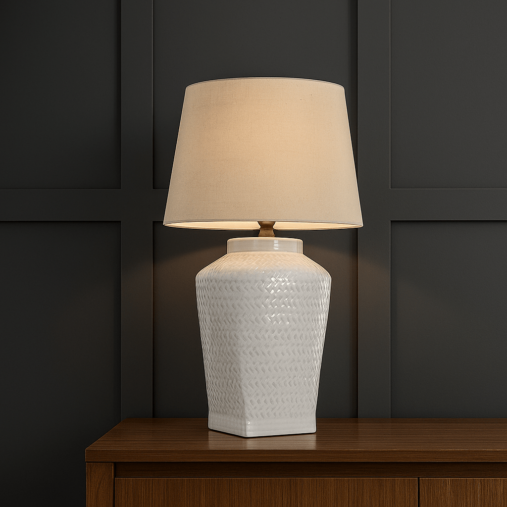 Scale Patterned Ceramic Table Lamp - LUXONAS