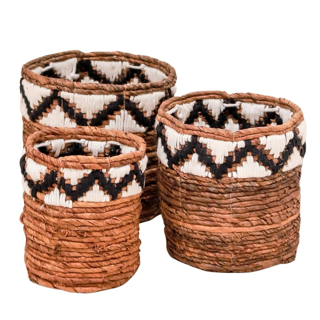 Small Round Basket for Plants or as Storage | Woven Boho Basket SADARA with Macrame Pattern - LUXONAS HOME