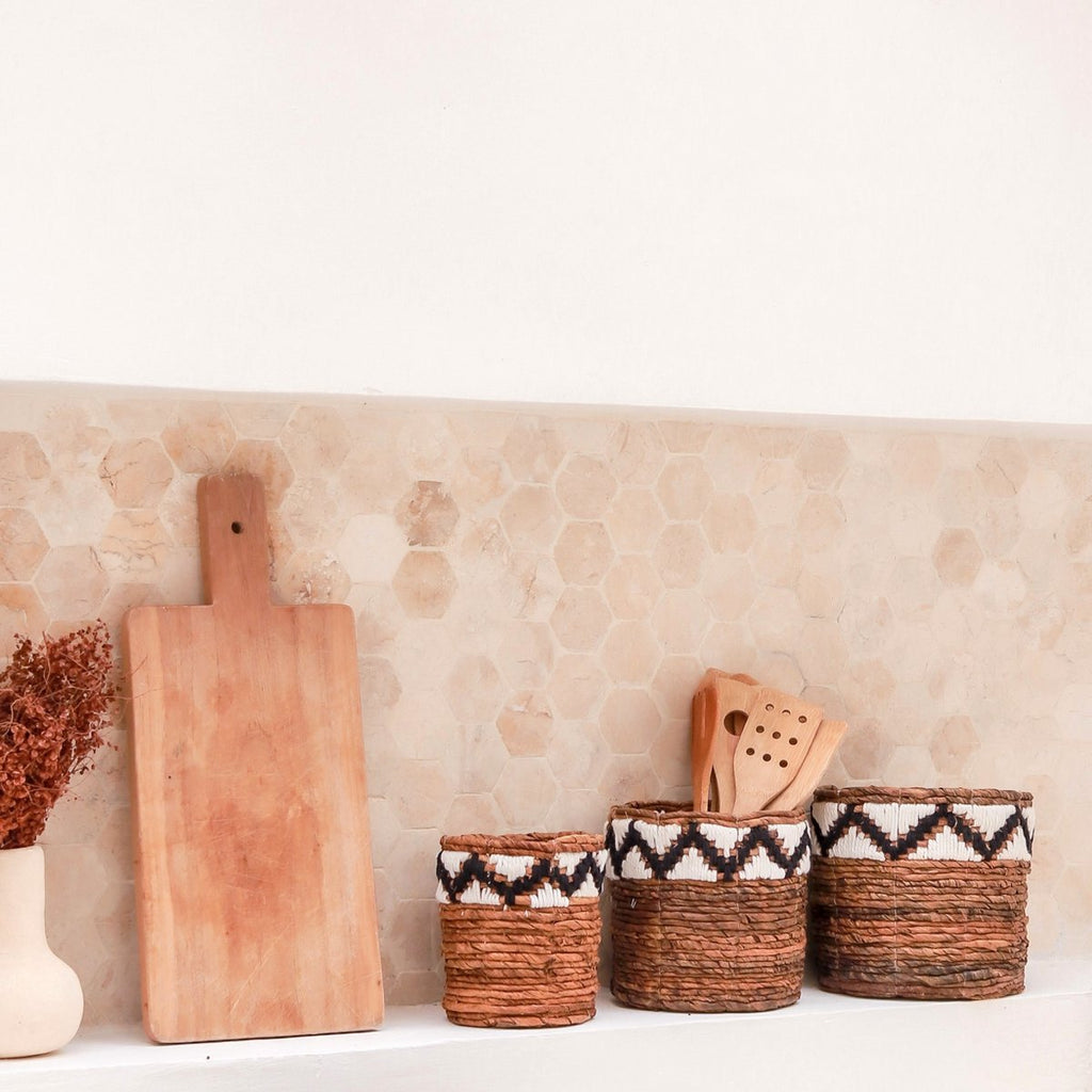 Small Round Basket for Plants or as Storage | Woven Boho Basket SADARA with Macrame Pattern - LUXONAS HOME