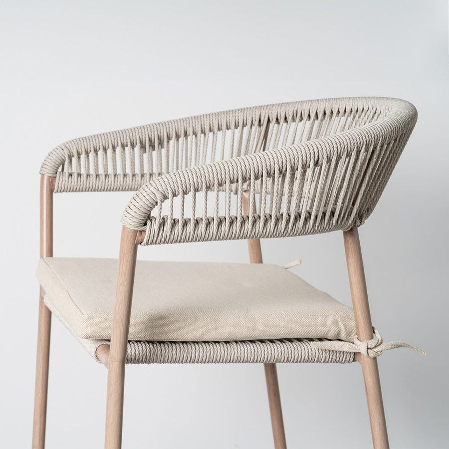 Stackable Outdoor Stool in Steel and PE Rattan