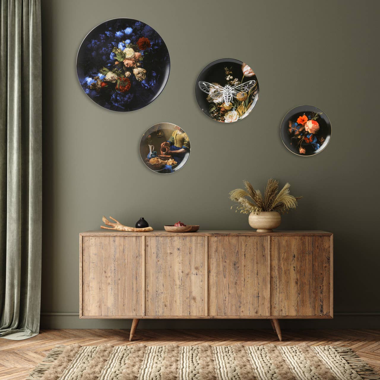 Still Life Plate with Flowers - LUXONAS