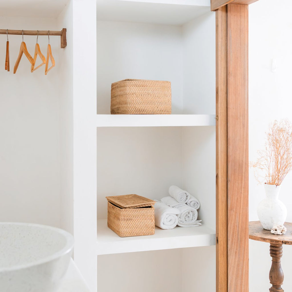 Storage Basket with Lid – Shelf Basket made from Beige Rattan – Handwoven Decorative Basket GRAHA (2 sizes) - LUXONAS HOME