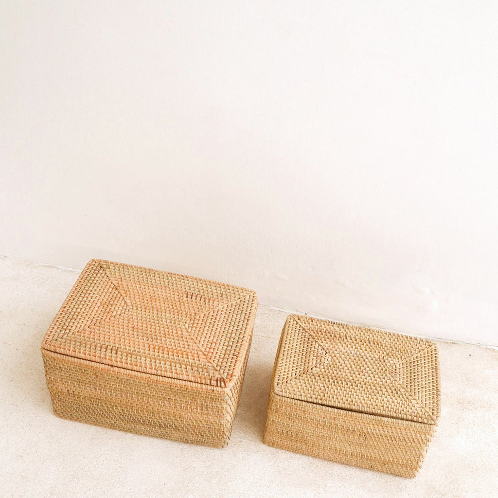 Storage Basket with Lid – Shelf Basket made from Beige Rattan – Handwoven Decorative Basket GRAHA (2 sizes) - LUXONAS HOME