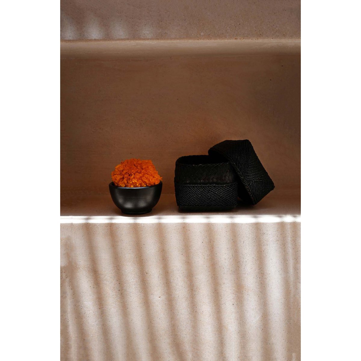 The Beaded Basket - Black - M - LUXONAS HOME