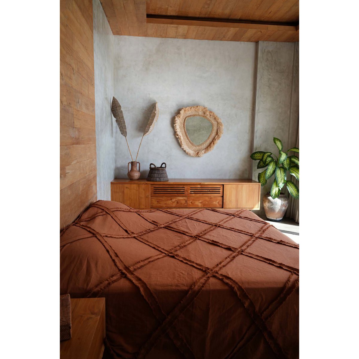 The Berber Bed Throw - Terracotta - LUXONAS HOME