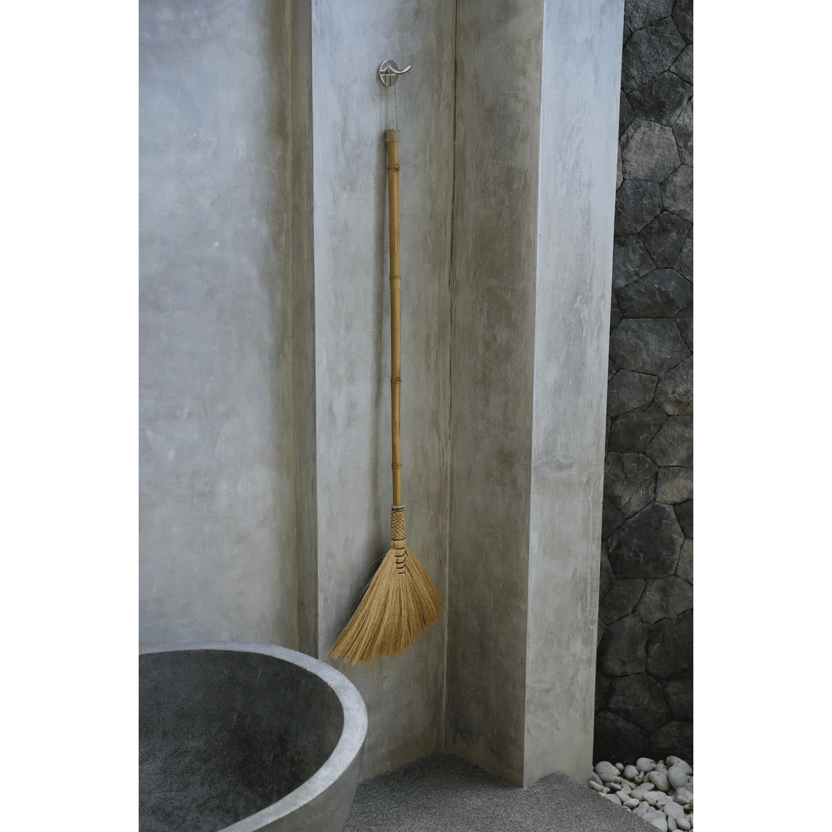 The Big Broom - Natural - LUXONAS HOME