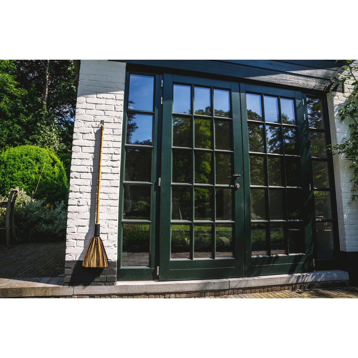 The Big Broom - Natural Black - LUXONAS HOME