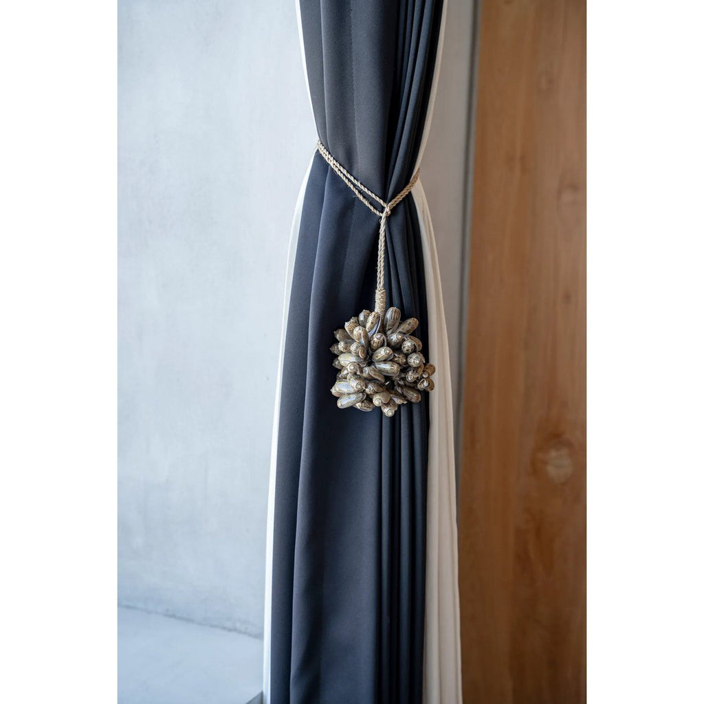 The Brown Cowrie Shell Tassel - LUXONAS HOME