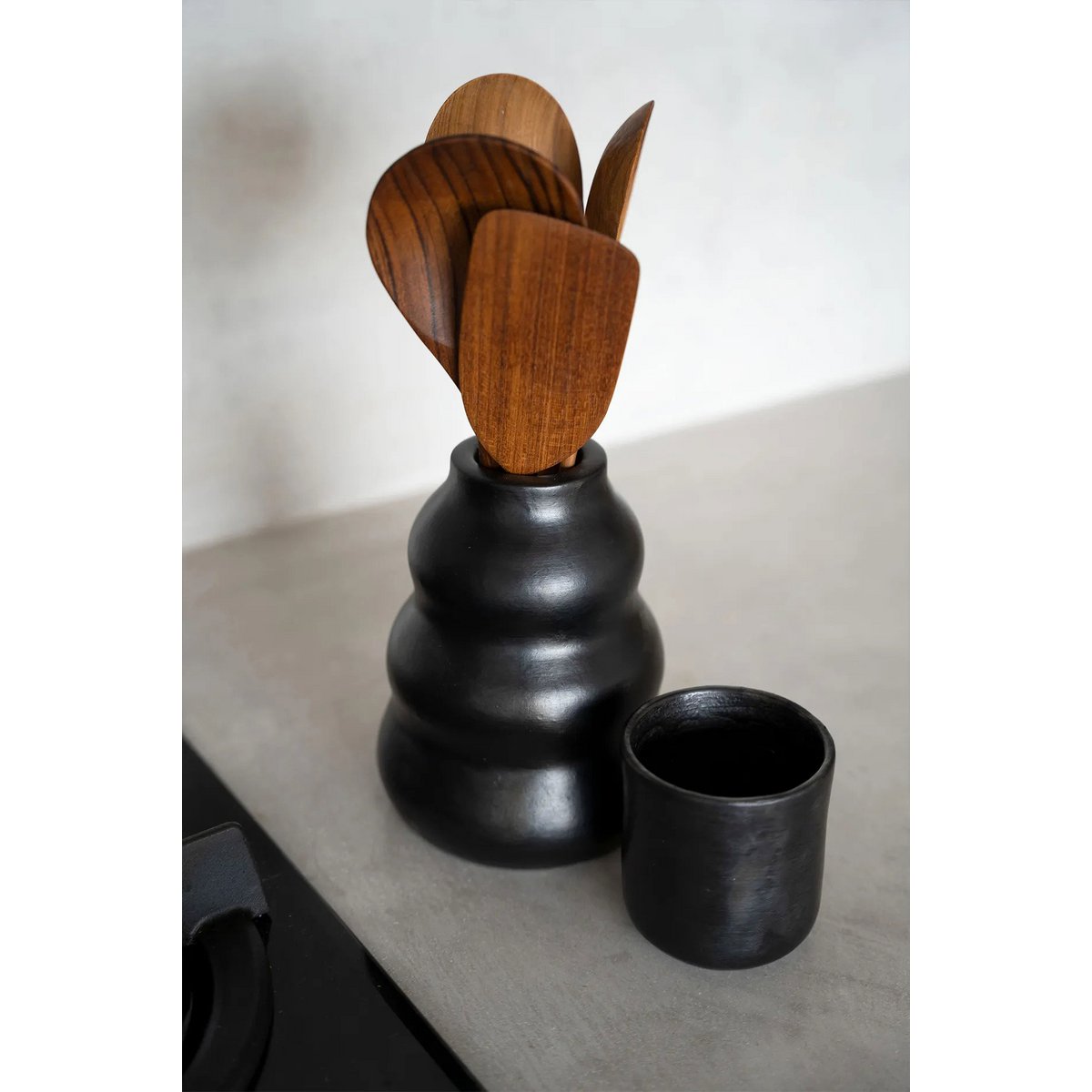 The Burned Vase - LUXONAS HOME