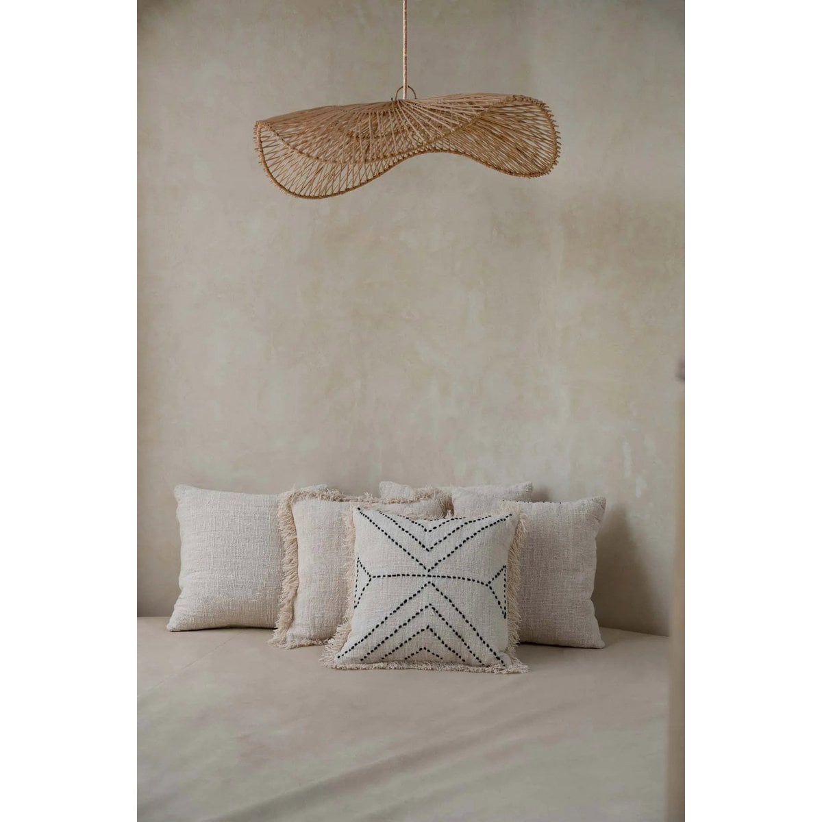 The Chapeau Pendant - Natural - L - LUXONAS HOME