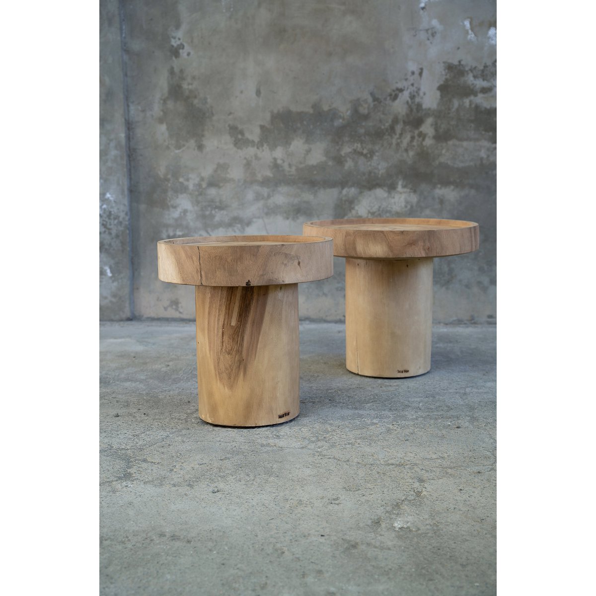The Chimborazo Side Table - Natural - LUXONAS HOME