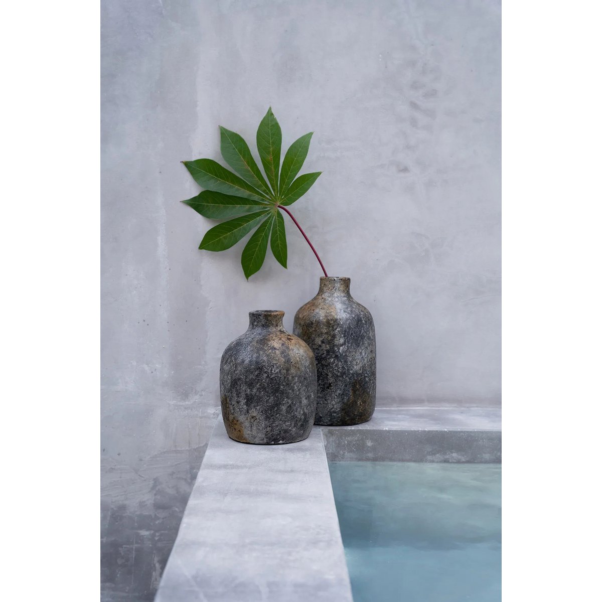 The Classy Vase - Antique Grey - S - LUXONAS HOME