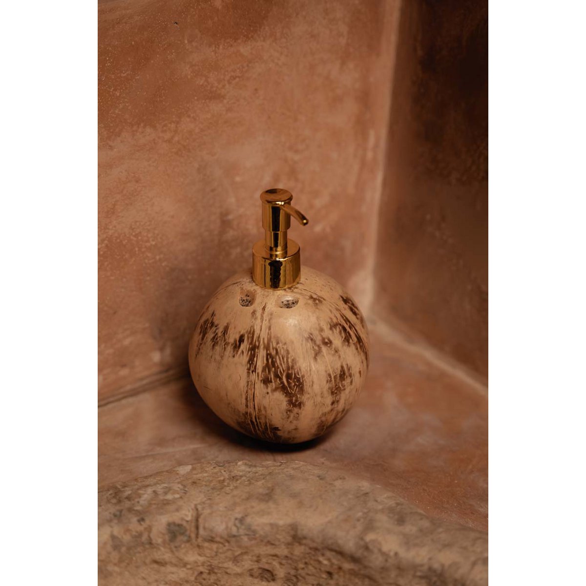 The Coconut Soap Dispenser - LUXONAS HOME