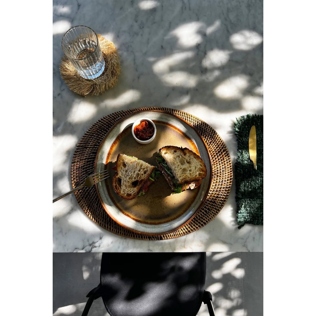 The Colonial Oval Placemat - Natural Brown - LUXONAS HOME