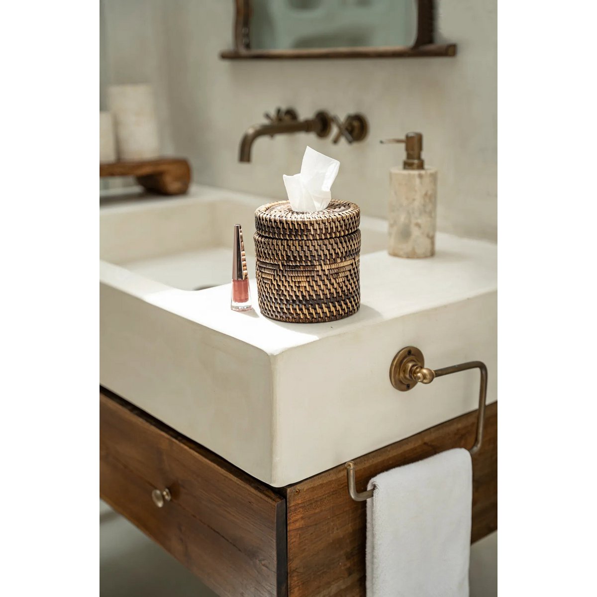 The Colonial Tissue Box - Natural Brown - LUXONAS HOME