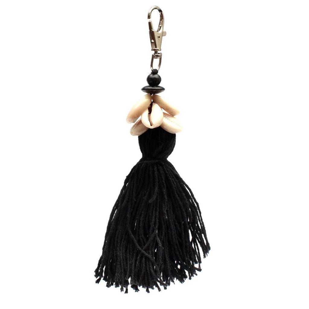 The Cowrie Tassel Keychain - Black - LUXONAS HOME