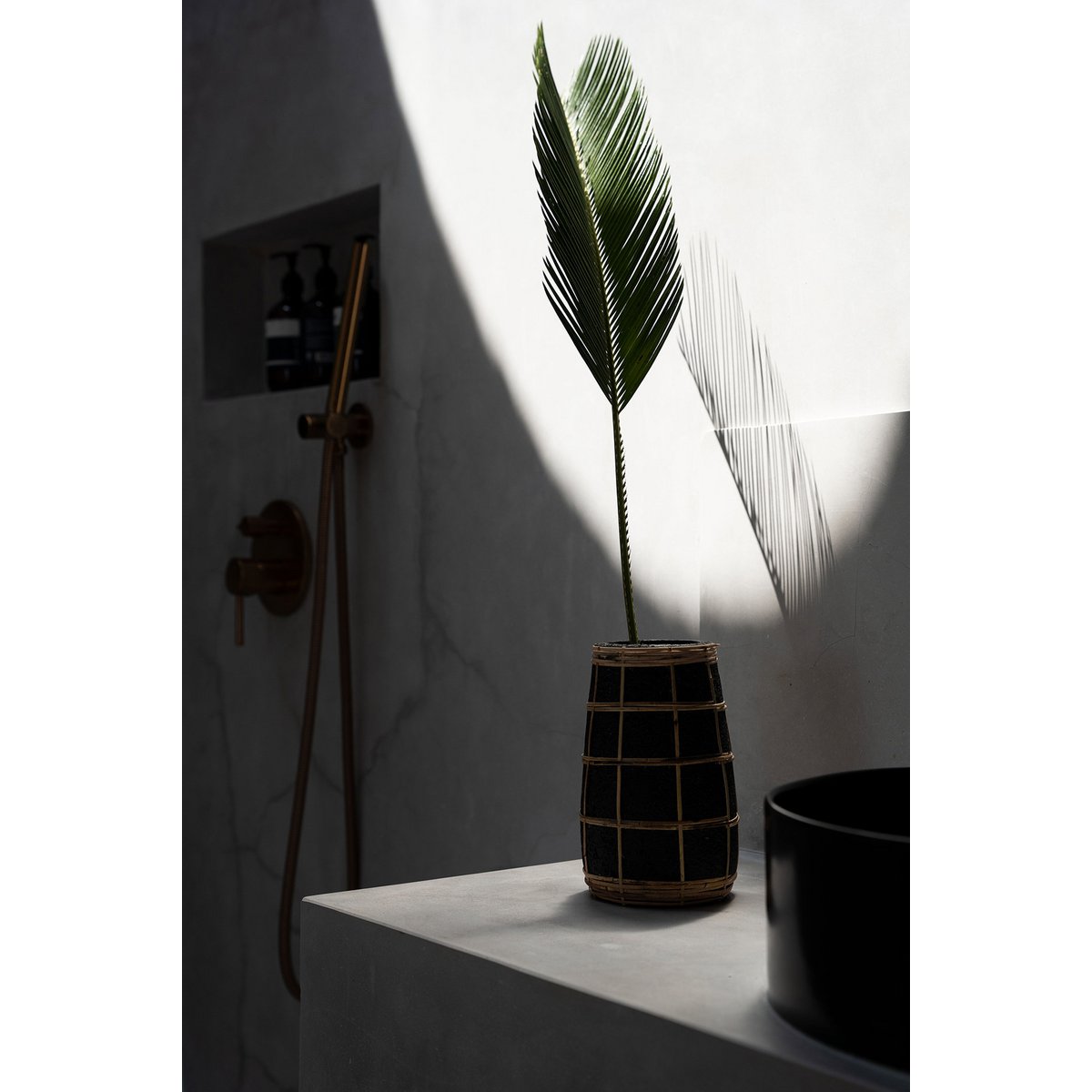 The Cutie Vase - Black Natural - S - LUXONAS HOME