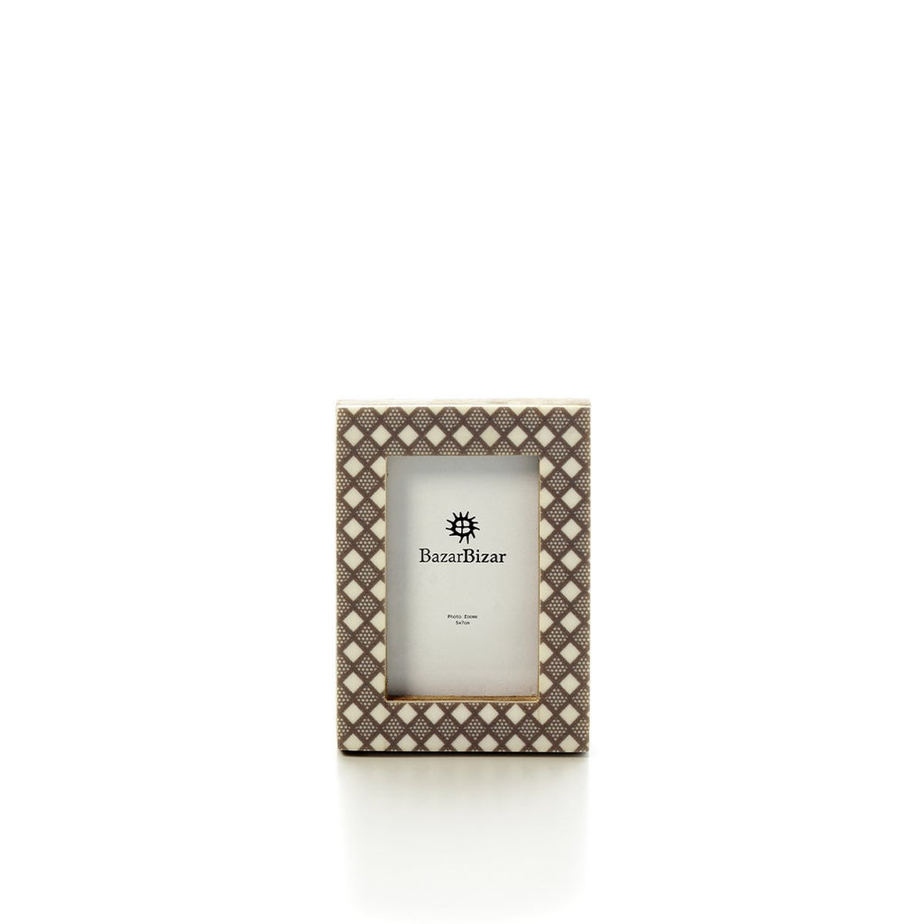 The Diamond Cut Frame - White Brown - 5x7 - LUXONAS HOME
