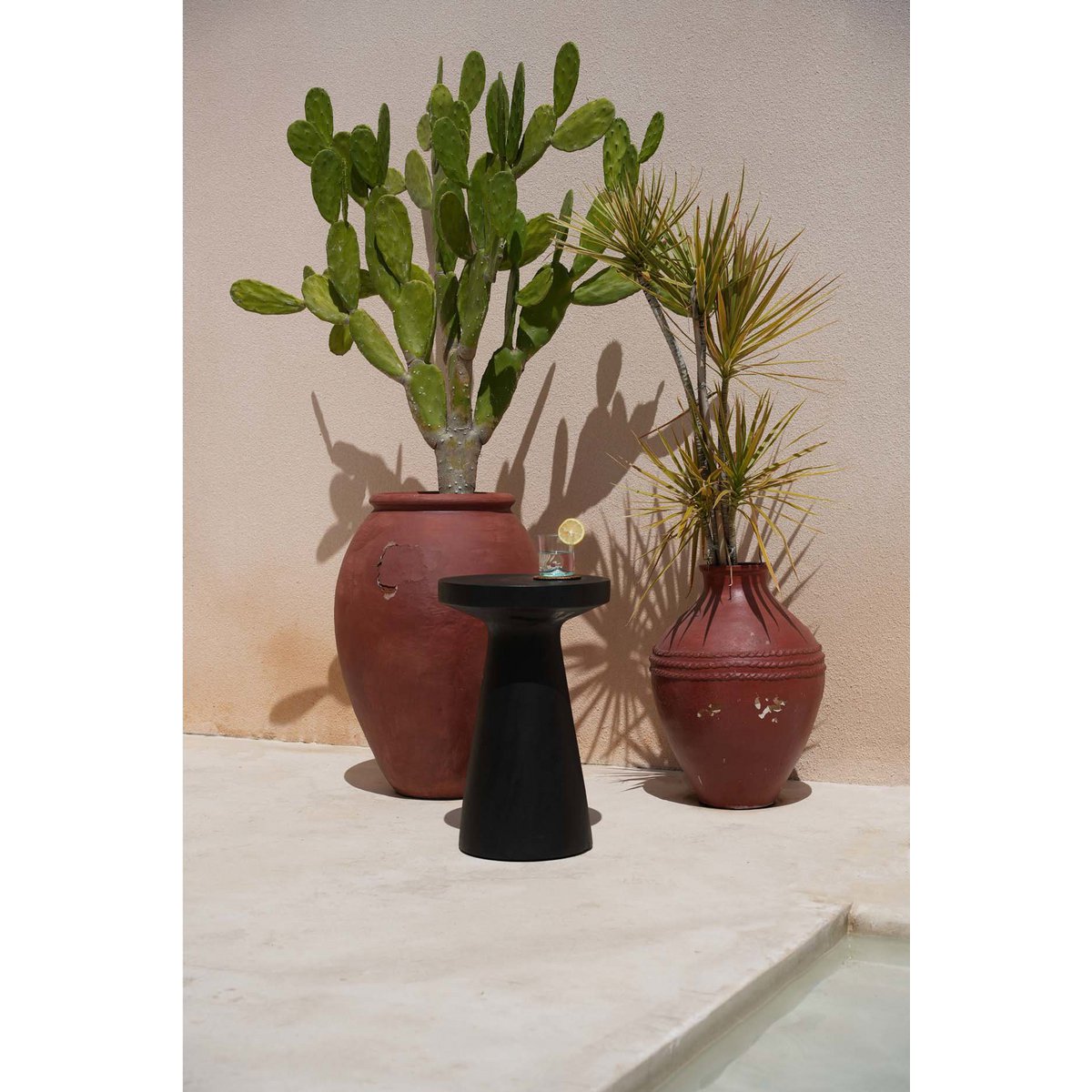 The Fiji Side Table - Black - LUXONAS HOME