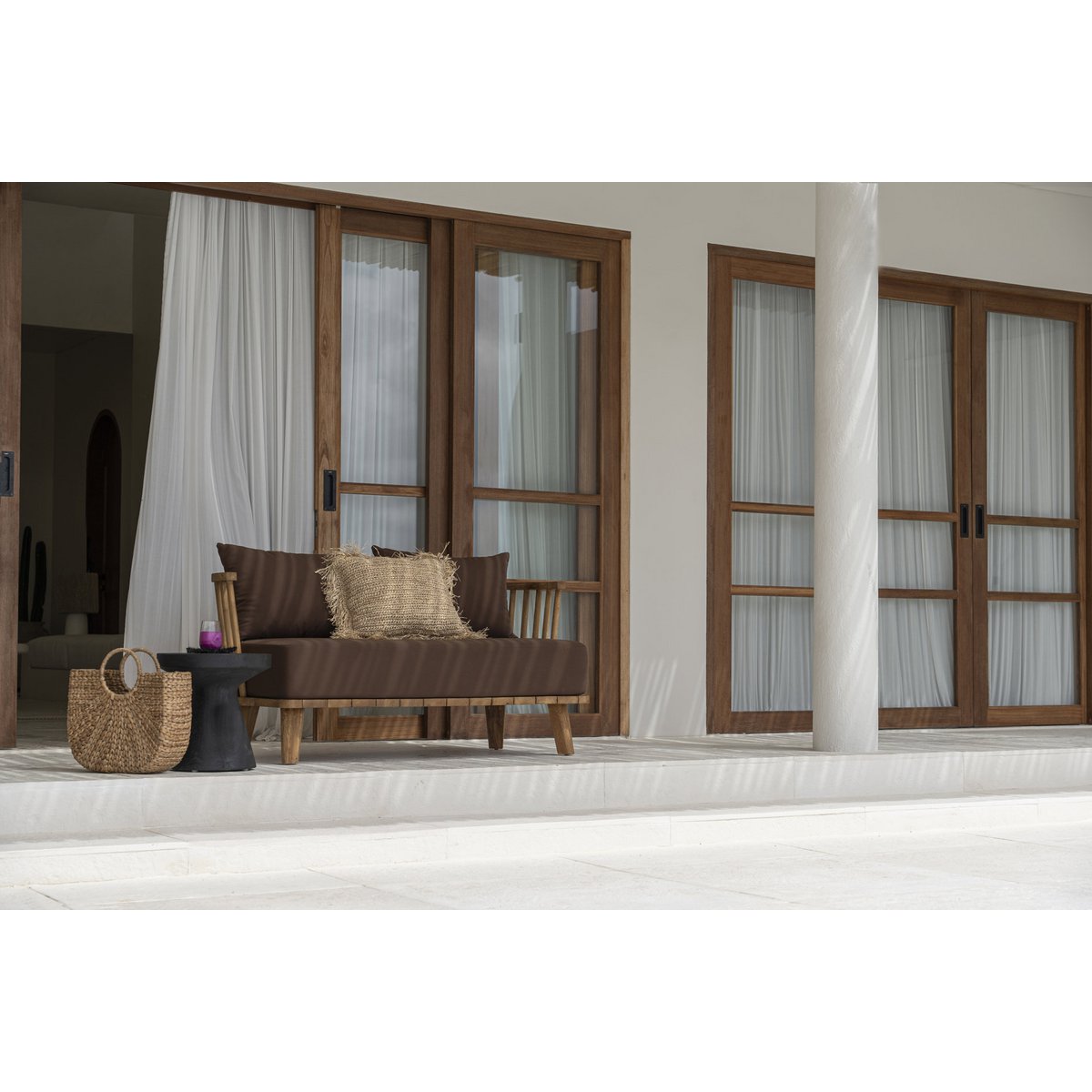 The Gravity Side Table - Black - LUXONAS HOME