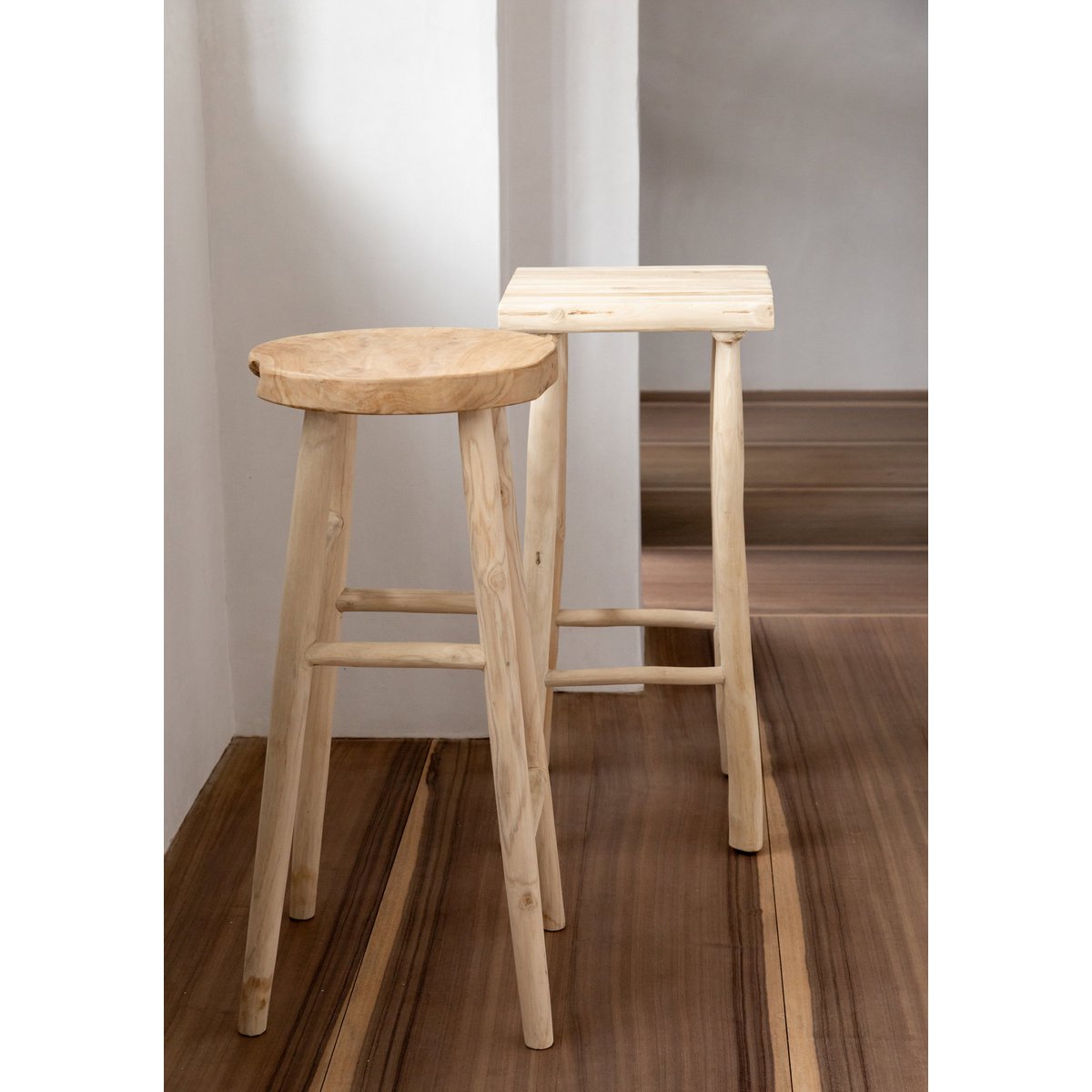 The Island Bar Stool - Natural - LUXONAS HOME