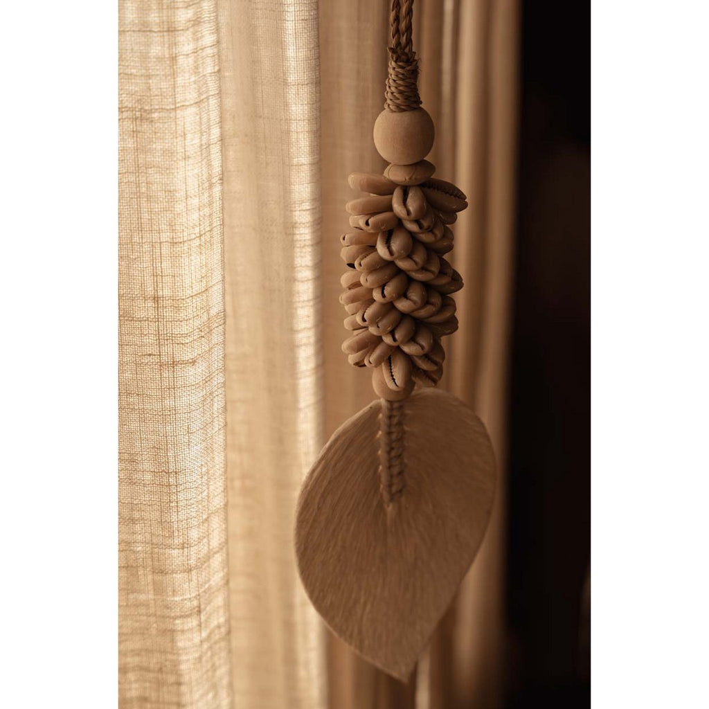 The Leaf & Shell Tassel - Natural - LUXONAS HOME