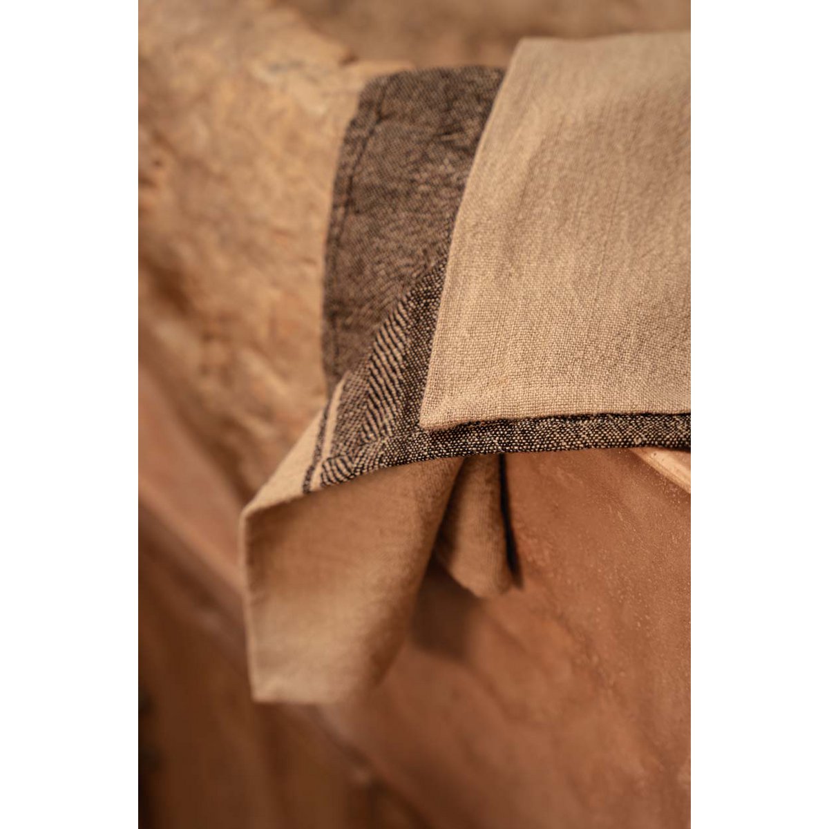 The Linen Moody Kitchen Towel - Natural Black - 50x70 - LUXONAS HOME