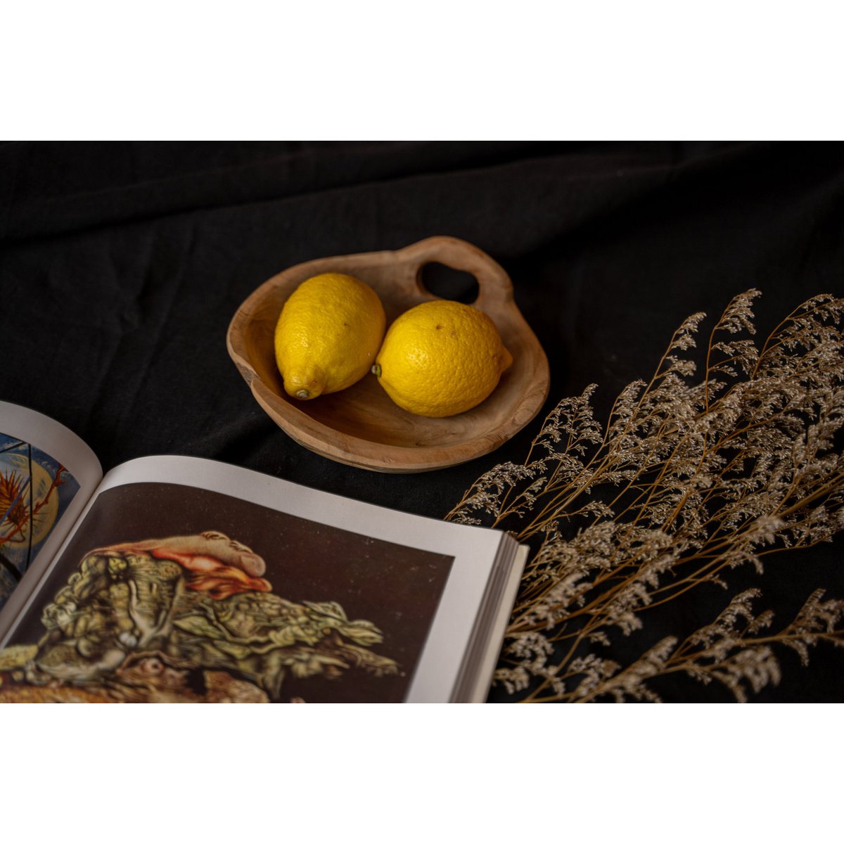 The Linen Tablecloth - Black - 150x150 - LUXONAS HOME