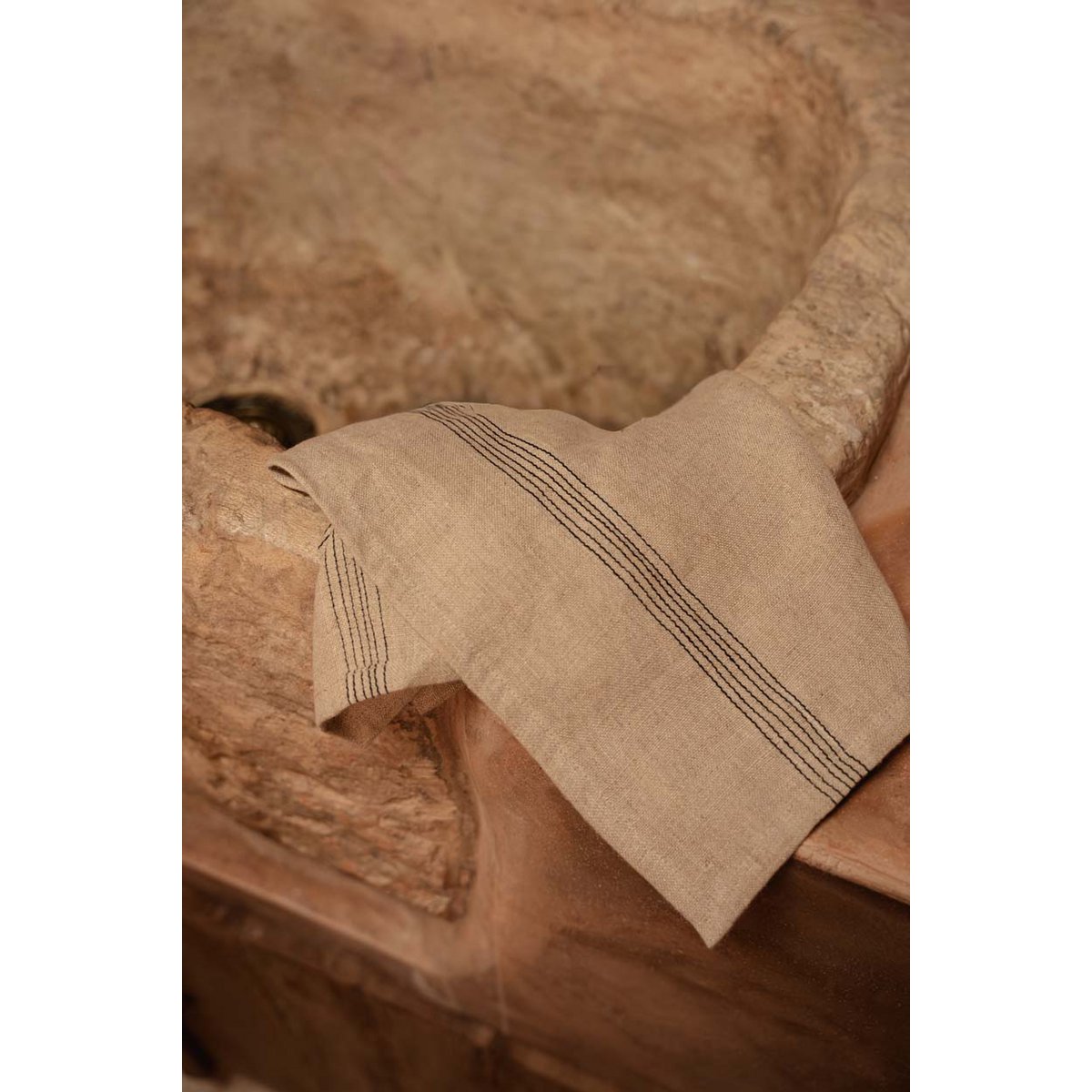 The Lint Biscuit Napkin - Natural Black - 45x45 - LUXONAS HOME