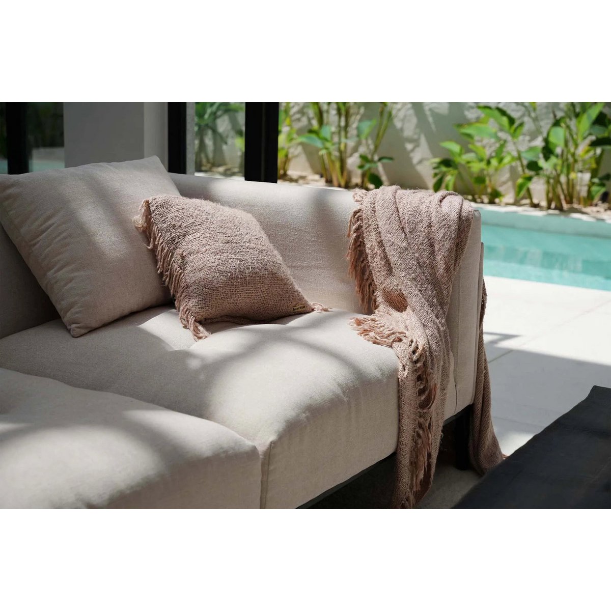 The Oh My Gee Cushion Cover - Beige - 40x40 - LUXONAS HOME