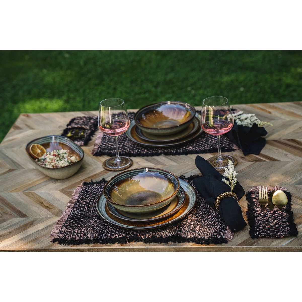 The Oh My Gee Placemat - Black Copper - LUXONAS HOME