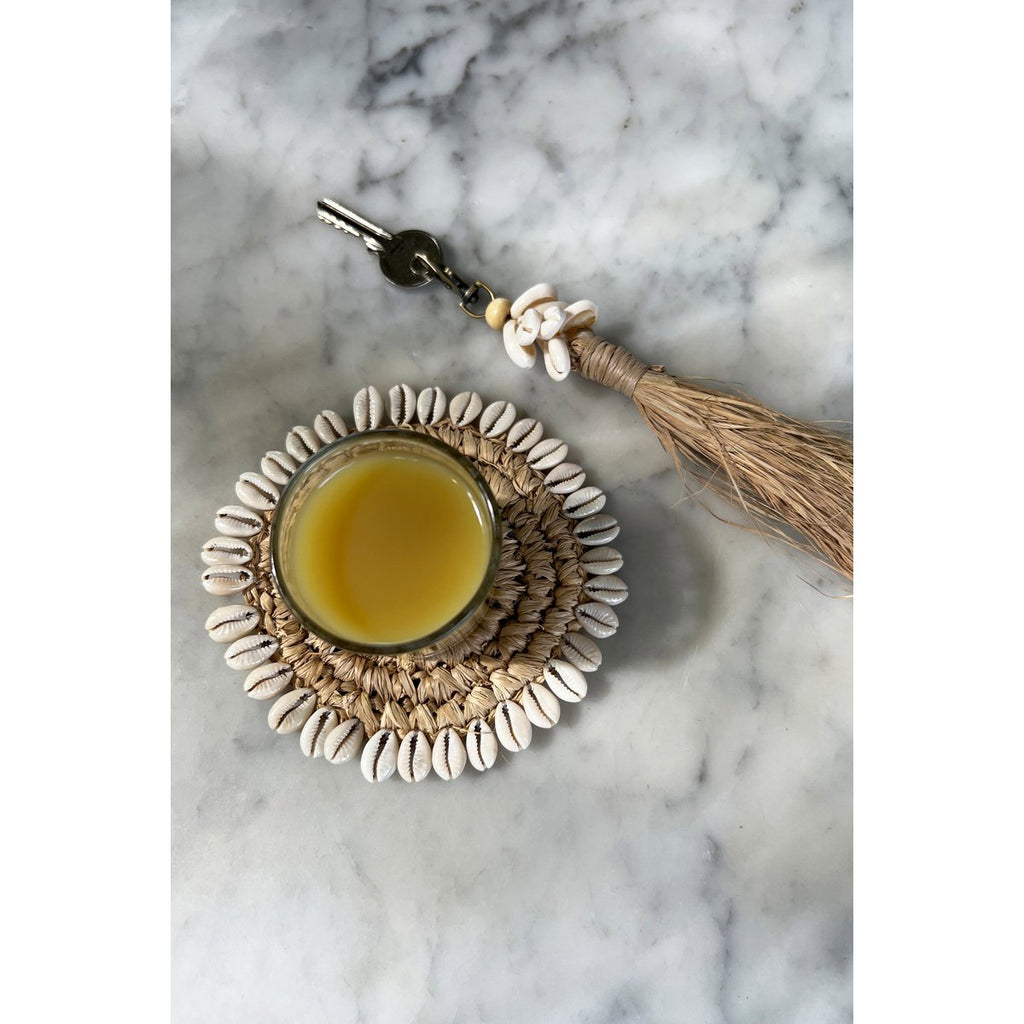 The Raffia Cowrie Shell Keychain - LUXONAS HOME