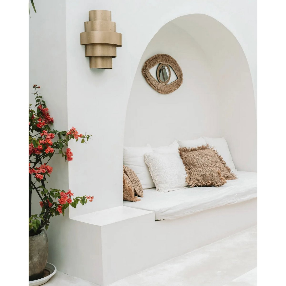 The Raffia Eye Mirror - Natural - M - LUXONAS HOME