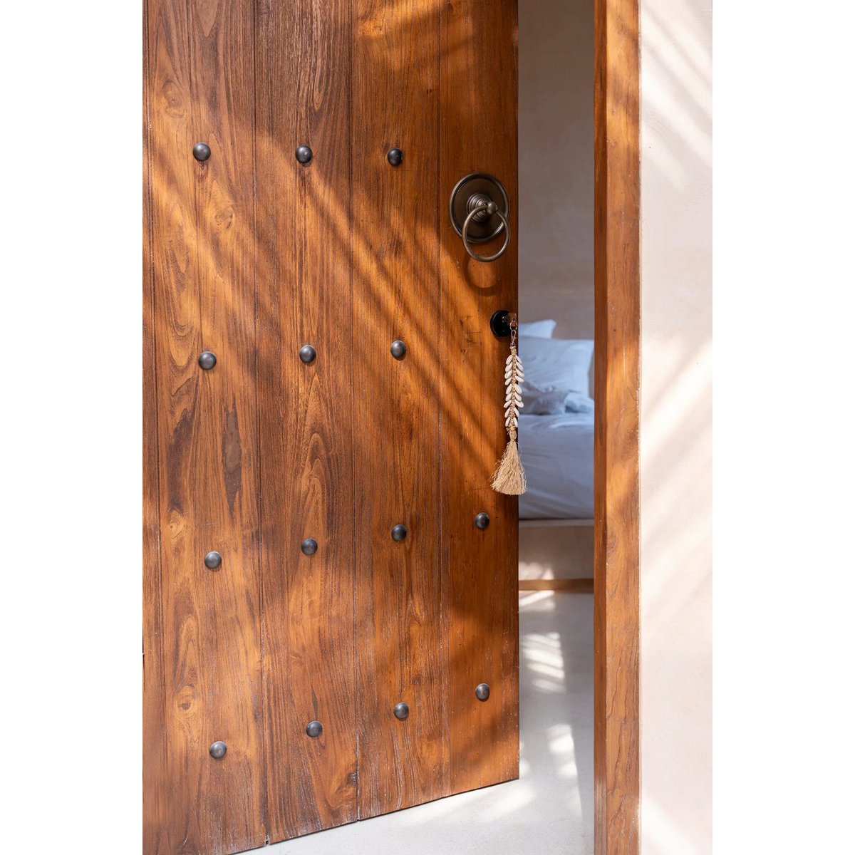 The Raffia Fishbone Keychain - Natural White - LUXONAS HOME