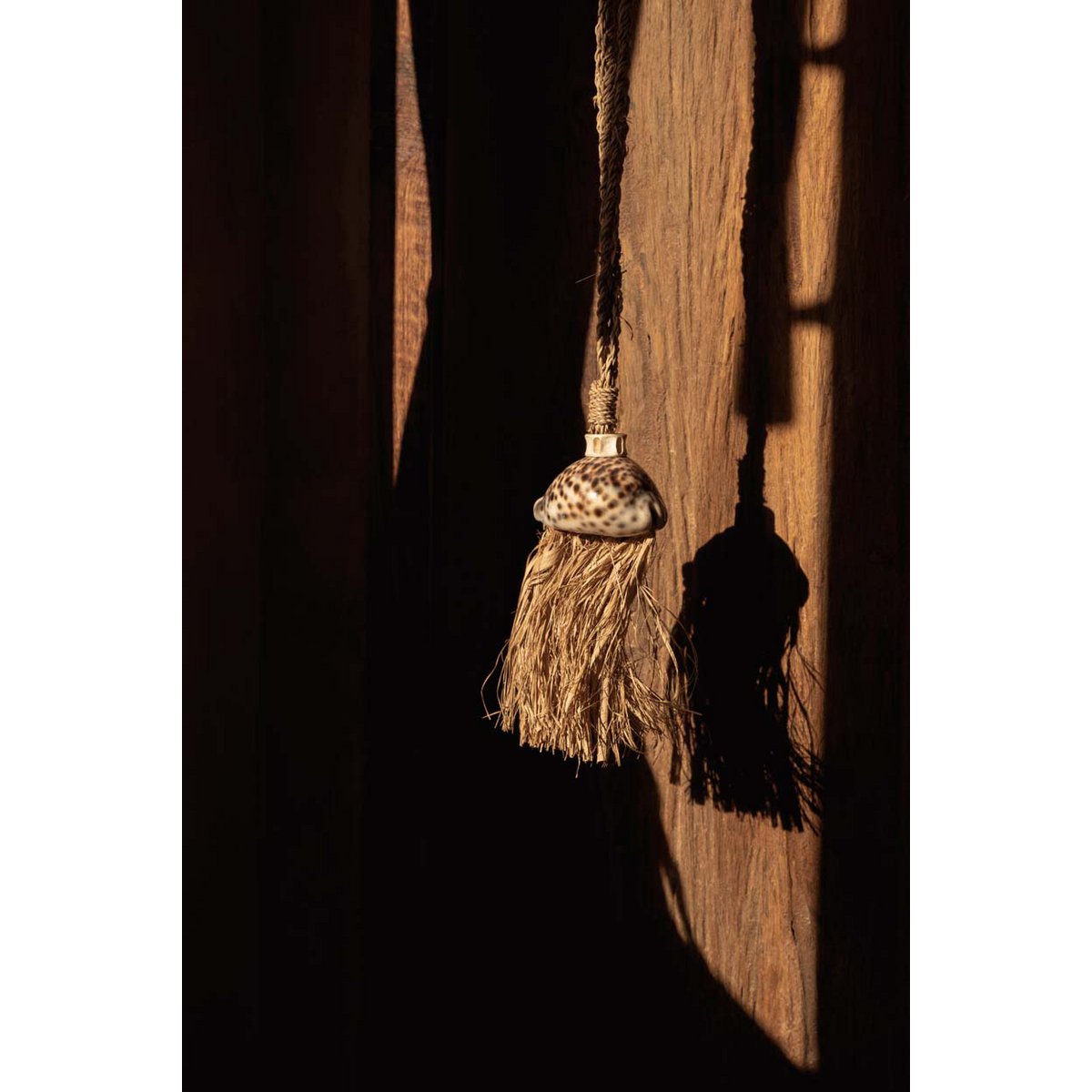 The Raffia Lupina Tassel - Natural - LUXONAS HOME