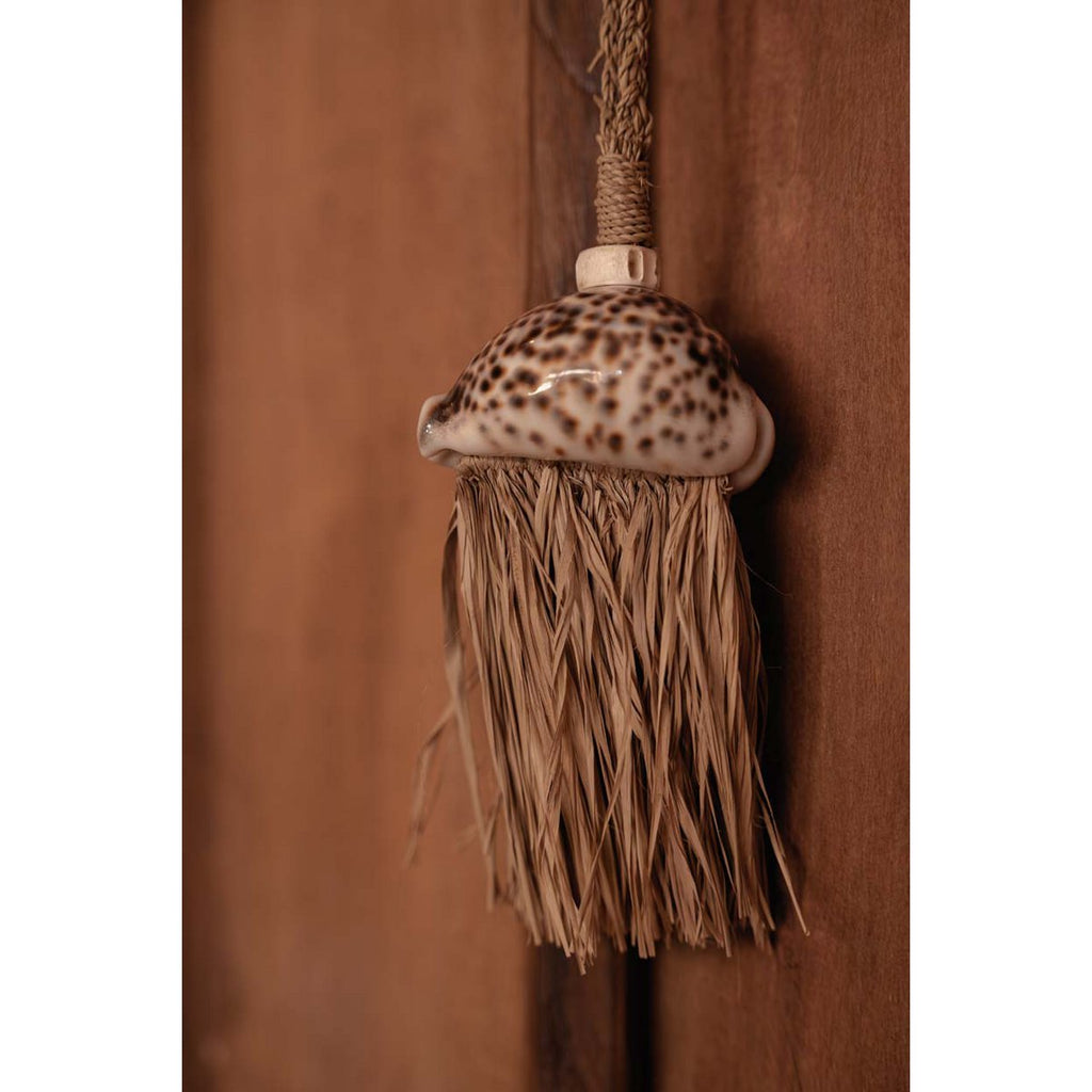 The Raffia Lupina Tassel - Natural - LUXONAS HOME