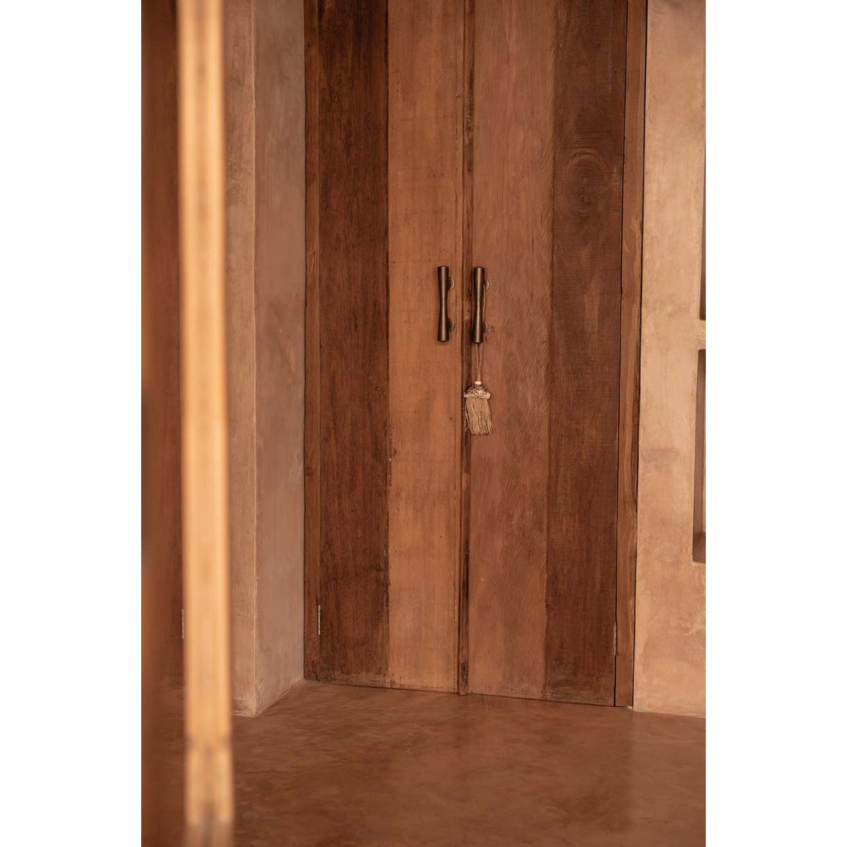 The Raffia Lupina Tassel - Natural - LUXONAS HOME