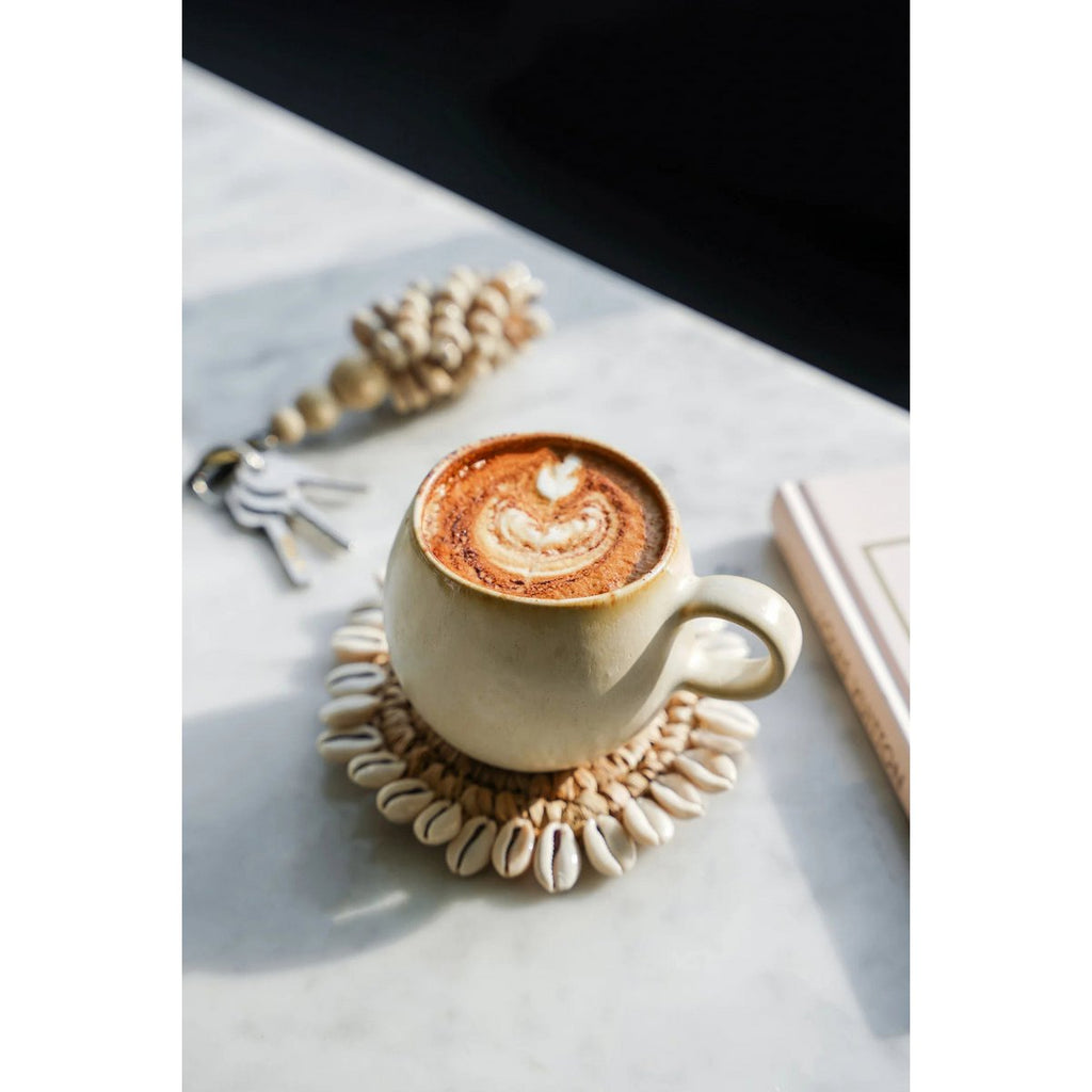 The Raffia Shell Coaster - Natural - LUXONAS HOME