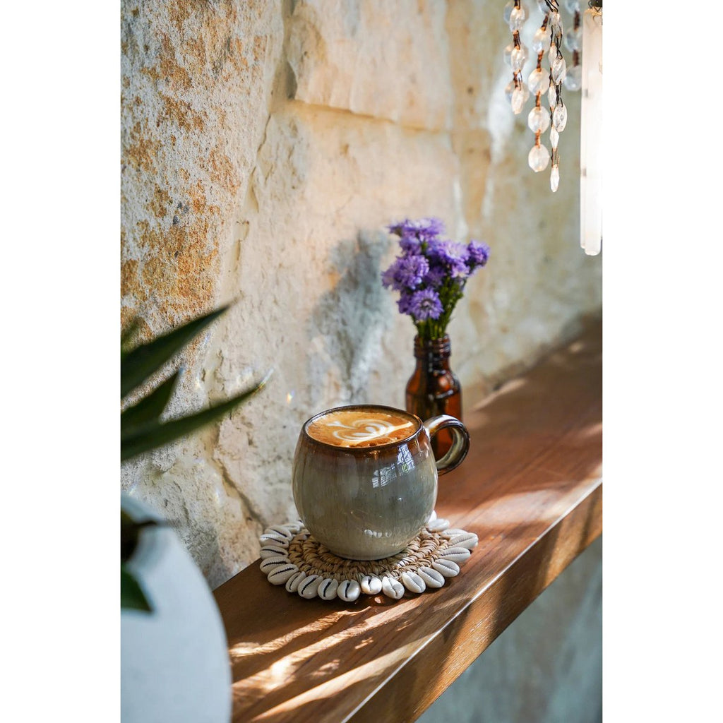 The Raffia Shell Coaster - Natural - LUXONAS HOME