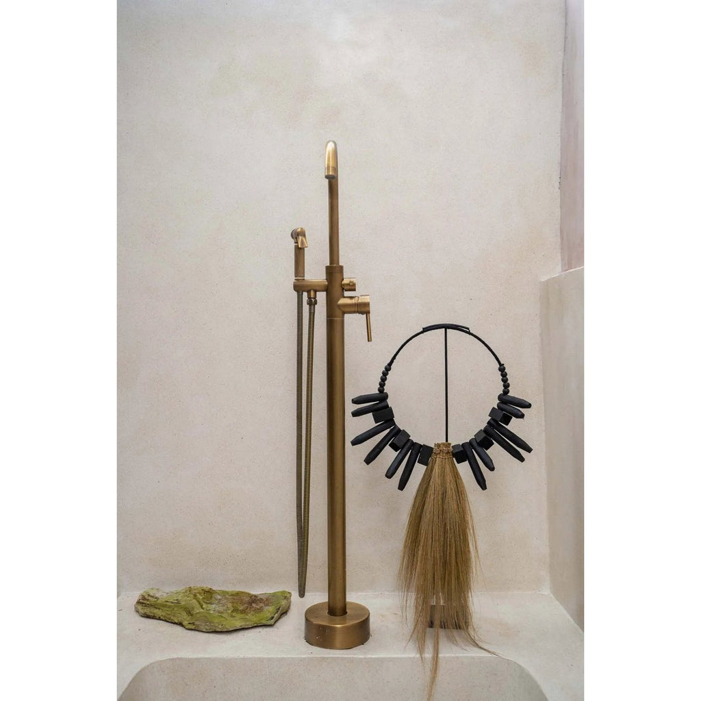 The Rayung Wood on Stand - LUXONAS HOME