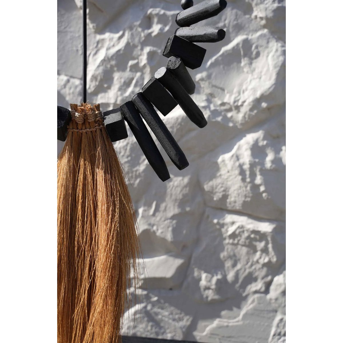 The Rayung Wood on Stand - LUXONAS HOME