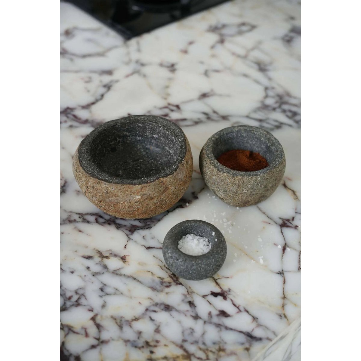 The River Stone Bowl - Black - S - LUXONAS HOME