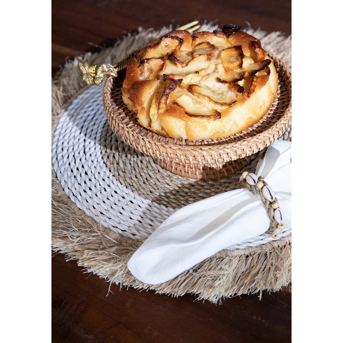 The Seagrass Raffia Placemat - Natural White - LUXONAS HOME