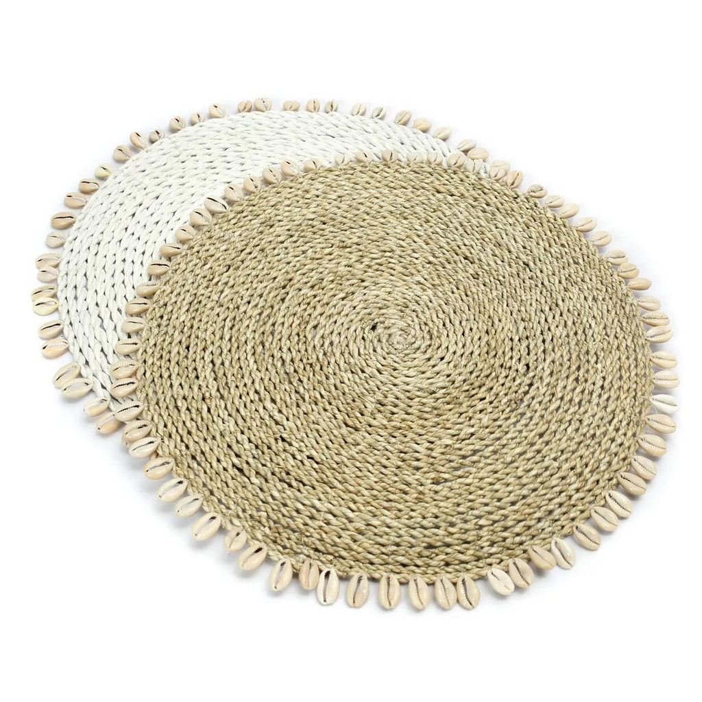 The Seagrass Shell Placemat - White - LUXONAS HOME